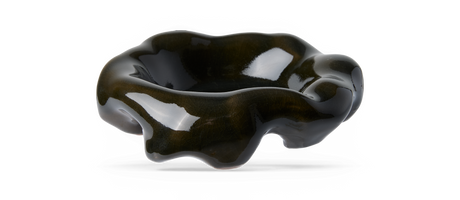 Blank mørkegrøn bølgeformet glasskål med organisk form.