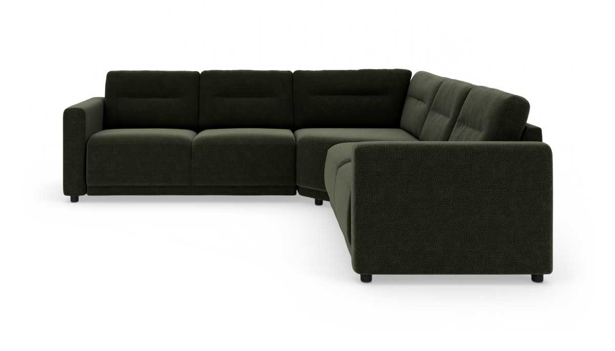 Mørkegrøn modulopbygget hjørnesofa med fyldige hynder og lave sorte ben, frilagt på hvid baggrund.