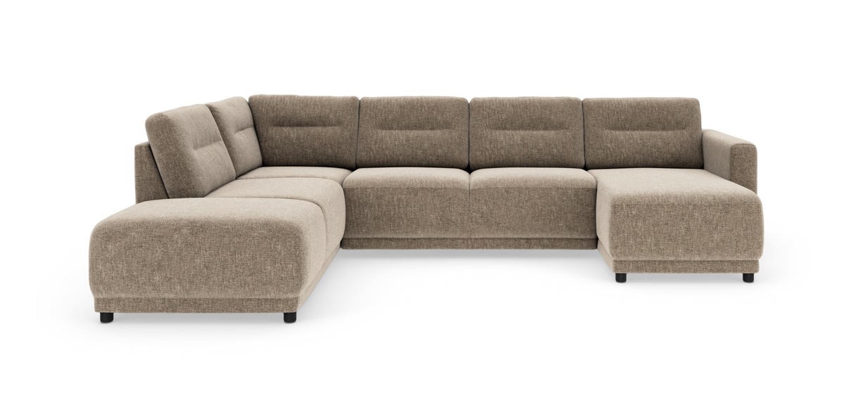 Beige U-formet modulsofa med bred venstredivan og højre chaiselong på hvid baggrund.