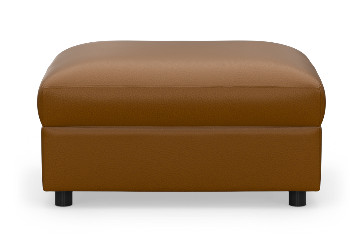 Brun læder-ottoman/fodskammel med sorte cylinderben set forfra.