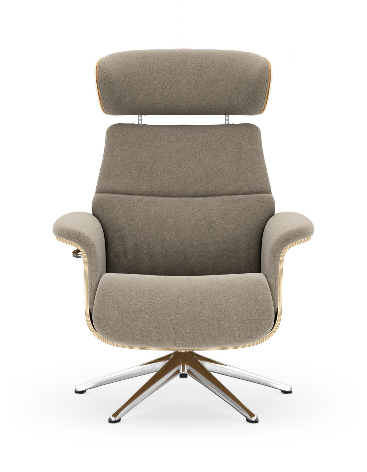Moderne lænestol i beige tekstil med separat nakkestøtte og drejefod i metal, frilagt på hvid baggrund.