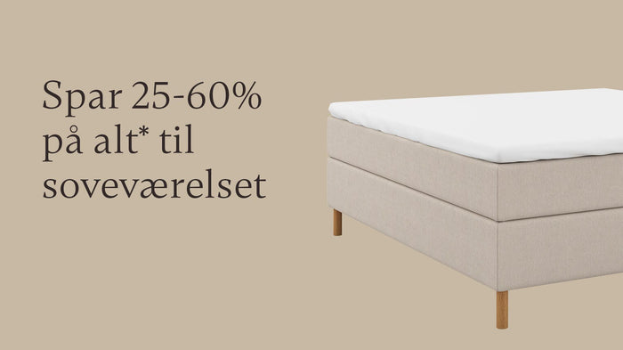 Spar 25-60% på alt* til soveværelset, beige seng i højre side på beige baggrund.