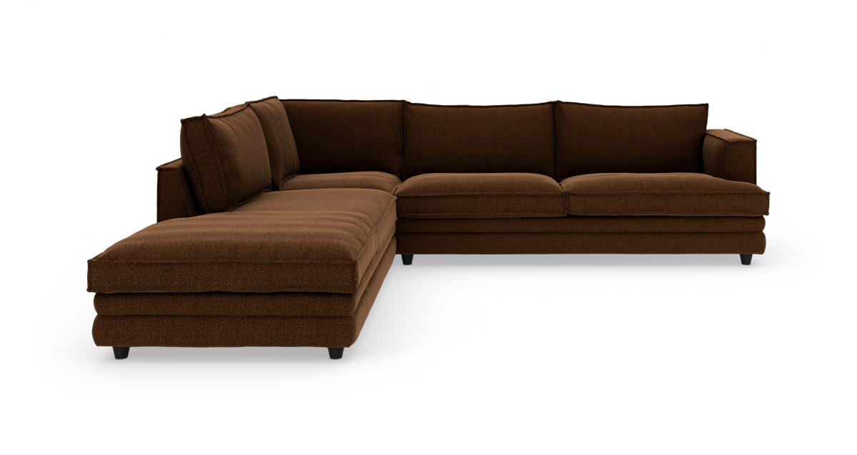 Brun L-formet modulsofa med chaiselong, isoleret på hvid baggrund.