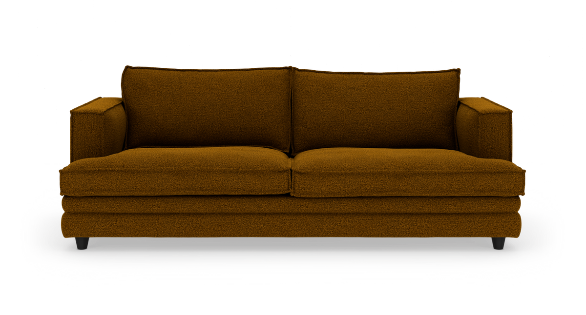 Brun stofsofa med to sæder, set lige forfra på hvid studiebaggrund.