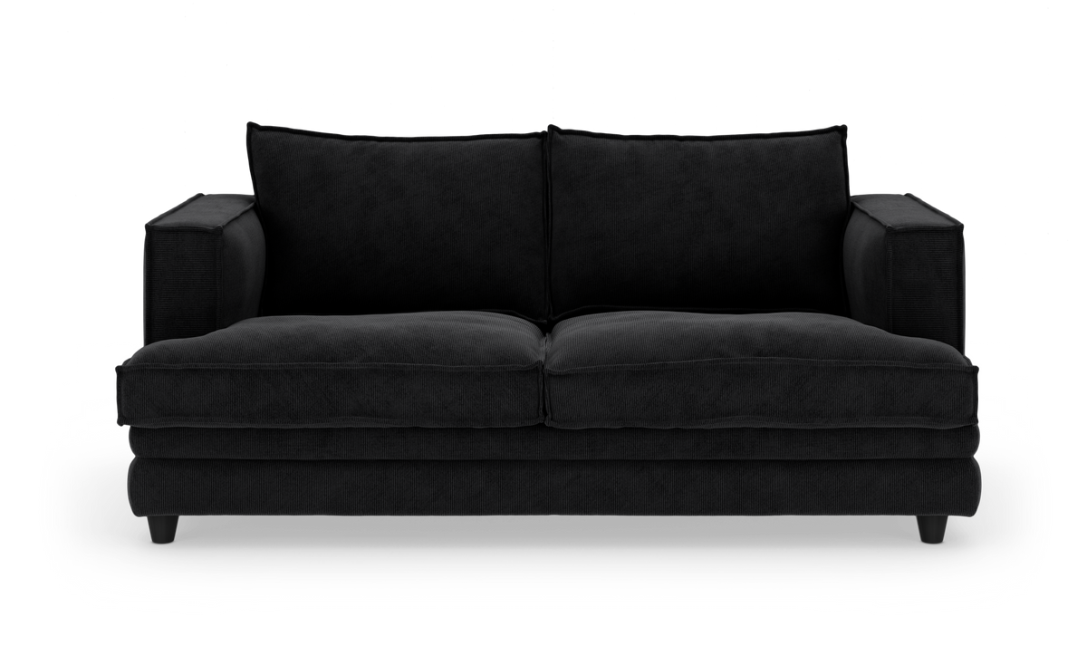 Sort tosæders sofa set forfra, frilagt på hvid baggrund.