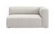 Lysebeige modulsofa med højre armlæn og vertikalt rillet polstring, frontvisning på hvid baggrund.