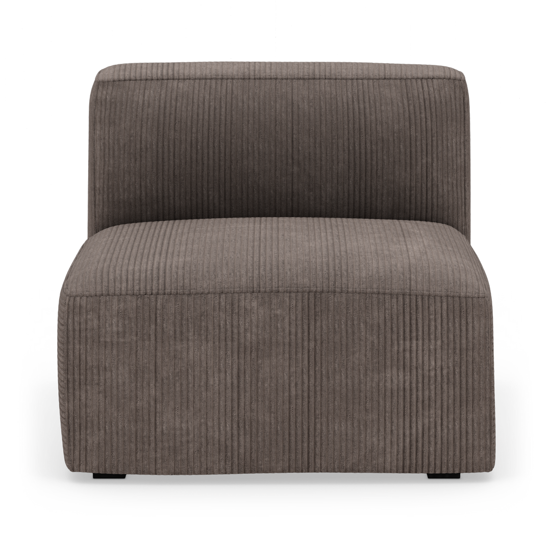 Armløs modulsofa i brun riflet tekstil, fotograferet forfra med let skygge.