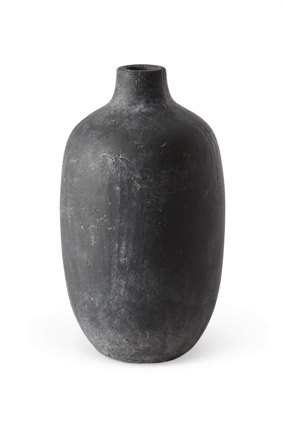Sort keramisk vase med rund krop og smal hals, fritstående mod hvid baggrund.
