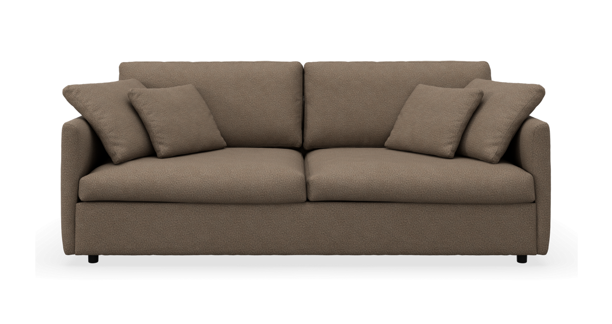 Brun to-personers stofsofa med fire matchende puder, frontvisning, frilagt.