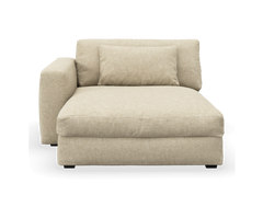 Beige venstrearmet chaiselong-modul med ryg- og siddepude, frontvisning, fritlagt.