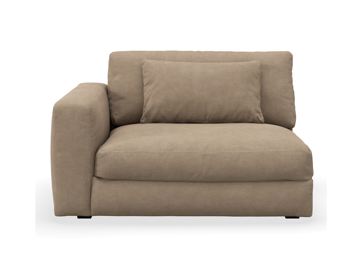 Beige modulsofa med venstre armlæn, frontvisning med pude, frilagt.