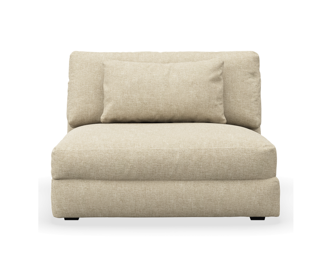 Beige modulær armløs loungestol med rygpude, set forfra.