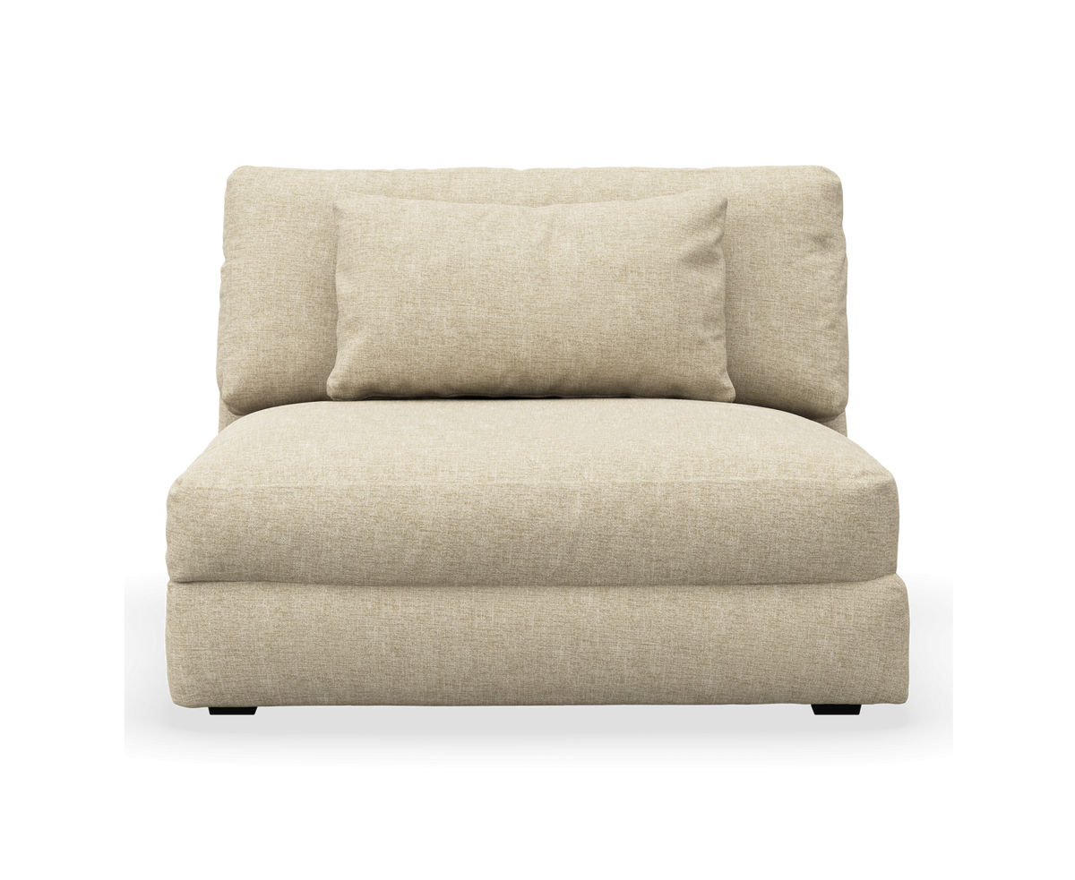 Beige modulær armløs loungestol med rygpude, set forfra.