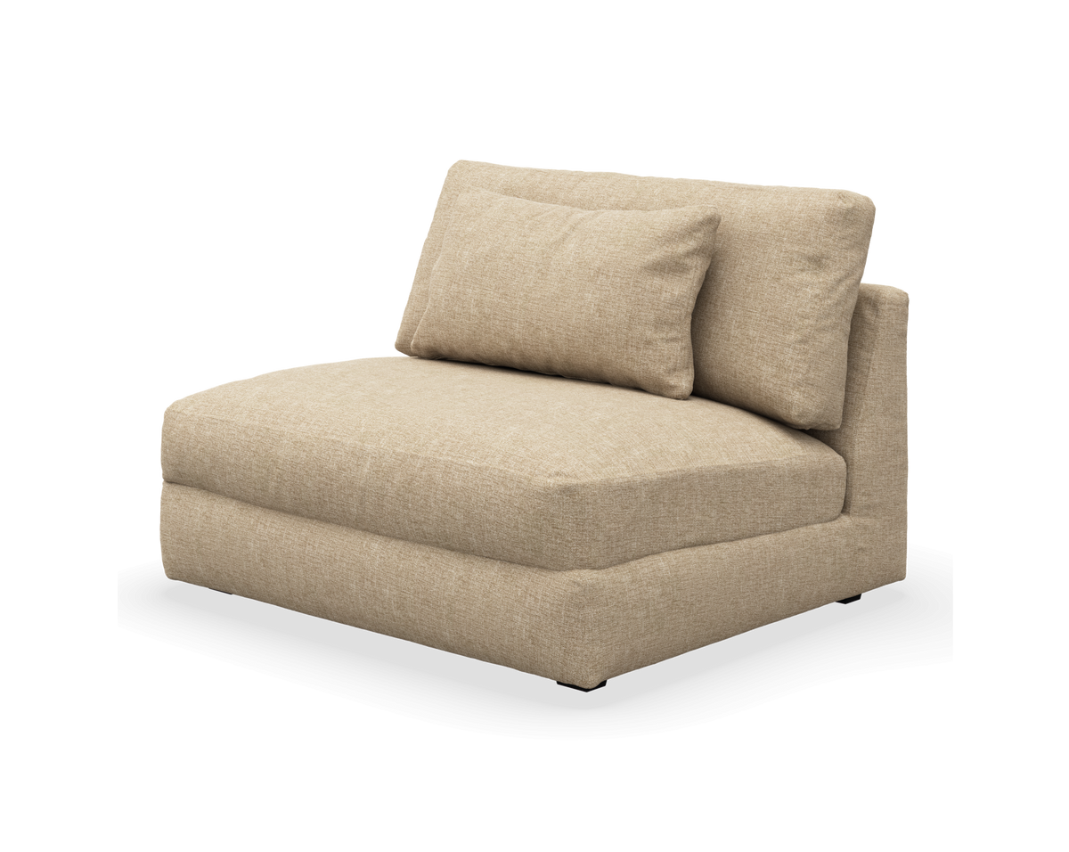 Beige armløs modulstol med to ryghynder i stof, frilagt på hvid baggrund.