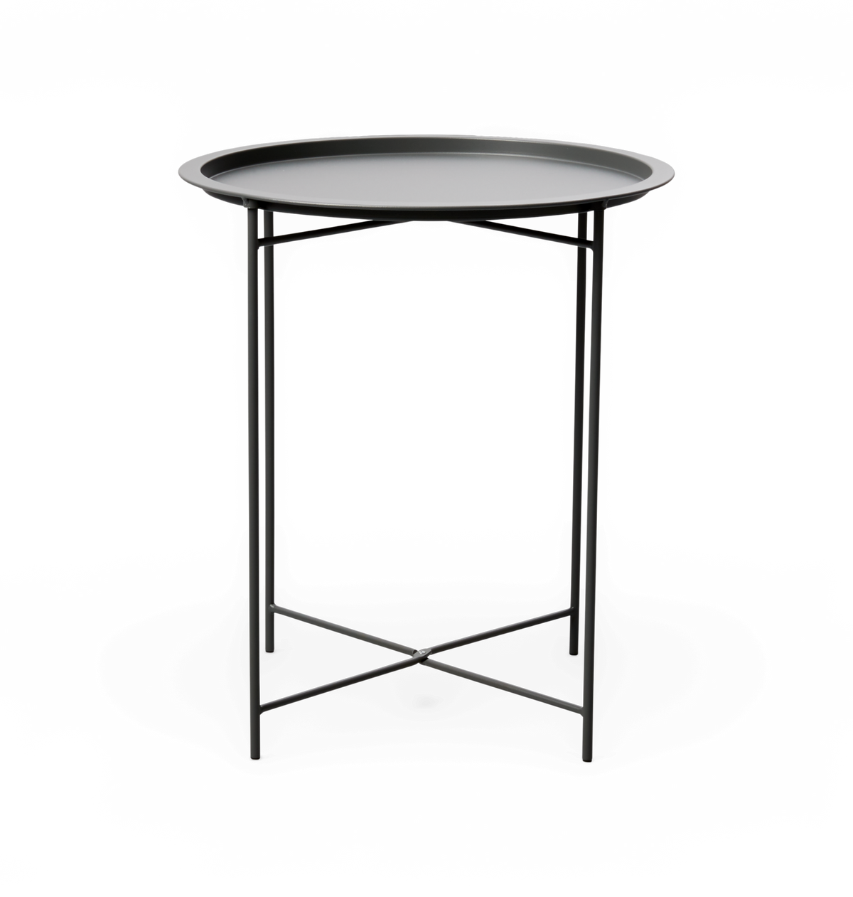 Rundt sort sidebord i metal med bakkeplade og slanke krydsafstivede ben, frilagt på hvid baggrund.