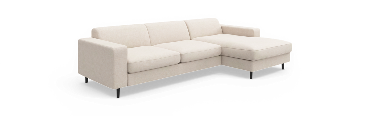 Beige hjørnesofa med chaiselong på højre side og sorte ben, frilagt produktbillede.
