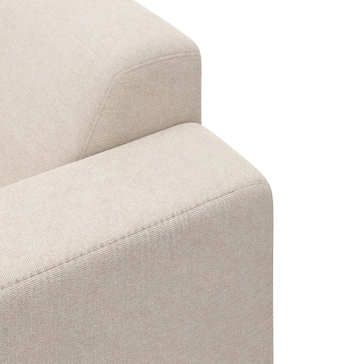 Nærbillede af beige stofsofas armlæn og ryglæn med blødt afrundede kanter.