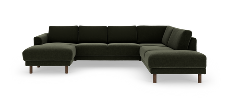 Mørkegrøn U‑sofa i stof med chaiselong til venstre og åben afslutning til højre, på runde træben.
