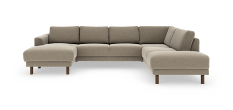 Beige U-formet modulsofa med chaiselong i begge ender og træben på hvid baggrund.