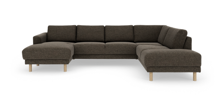 Mørkebrun U‑sofa med dobbelt chaiselong og lyse træben.