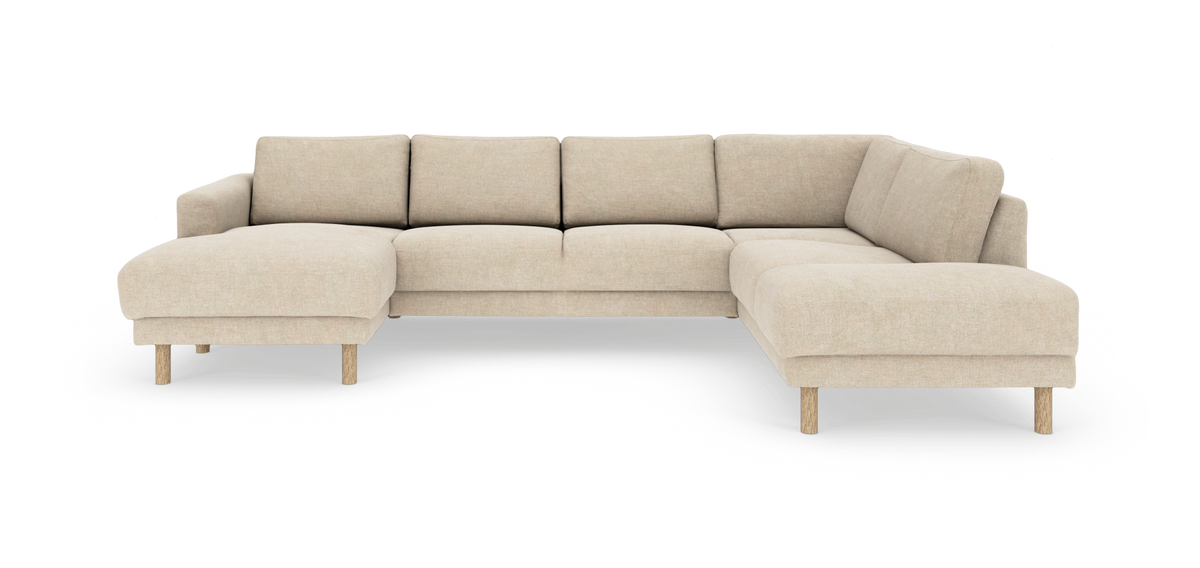 Beige U-formet modulsofa med chaiselong til venstre og åben afslutning til højre, på træben.