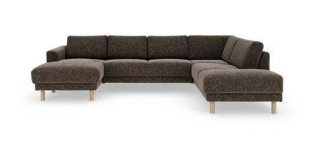Mørkebrun U‑sofa i stof med chaiselong i begge ender og runde træben, fritlagt på hvid baggrund.