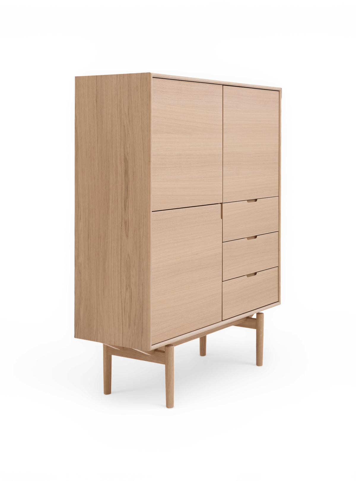 Lyst egetræsskab/sideboard med to låger og tre skuffer på runde ben i minimalistisk design.