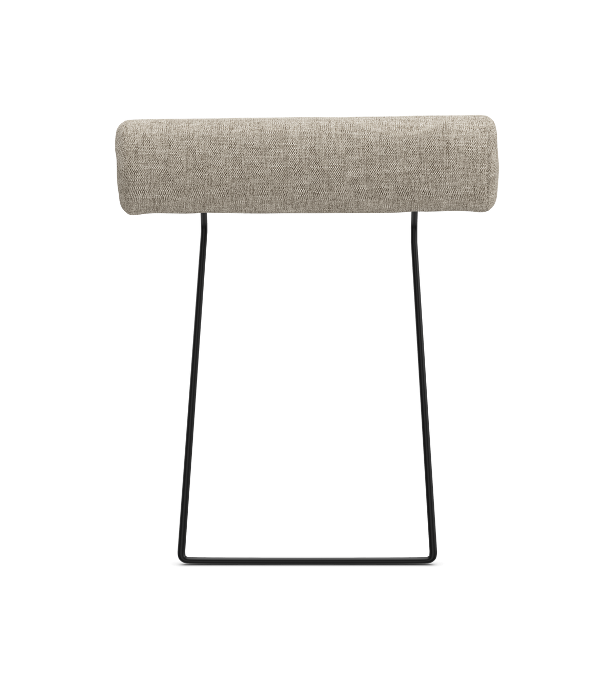 Beige polstret skammel med cylindrisk sæde og sort slædeunderstel, frilagt på hvid baggrund.