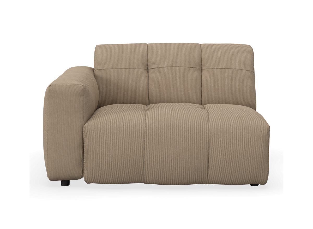 Beige modulsofa med venstre armlæn i kordfløjl, frontvisning frilagt på hvid baggrund.