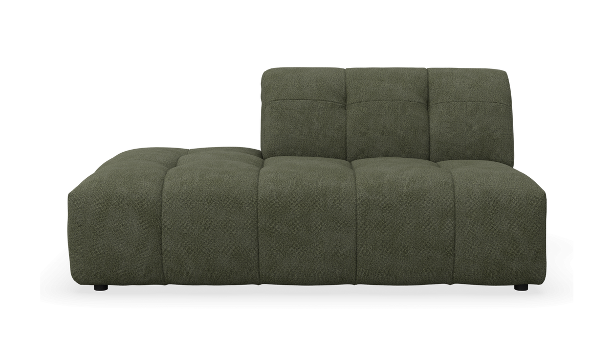 Grøn modulsofa med venstrevendt chaiselong, set forfra.