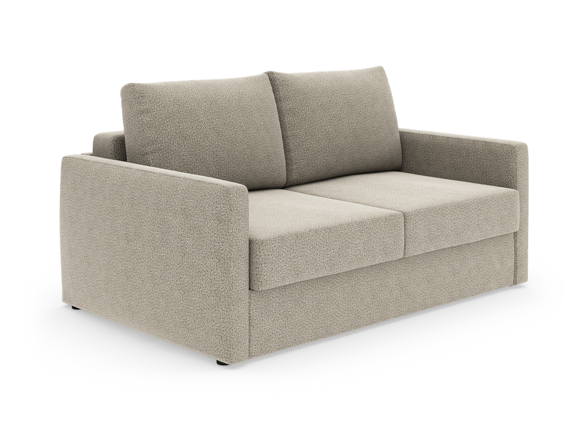 To-personers beige sofa med lige armlæn og løse ryghynder på hvid baggrund.