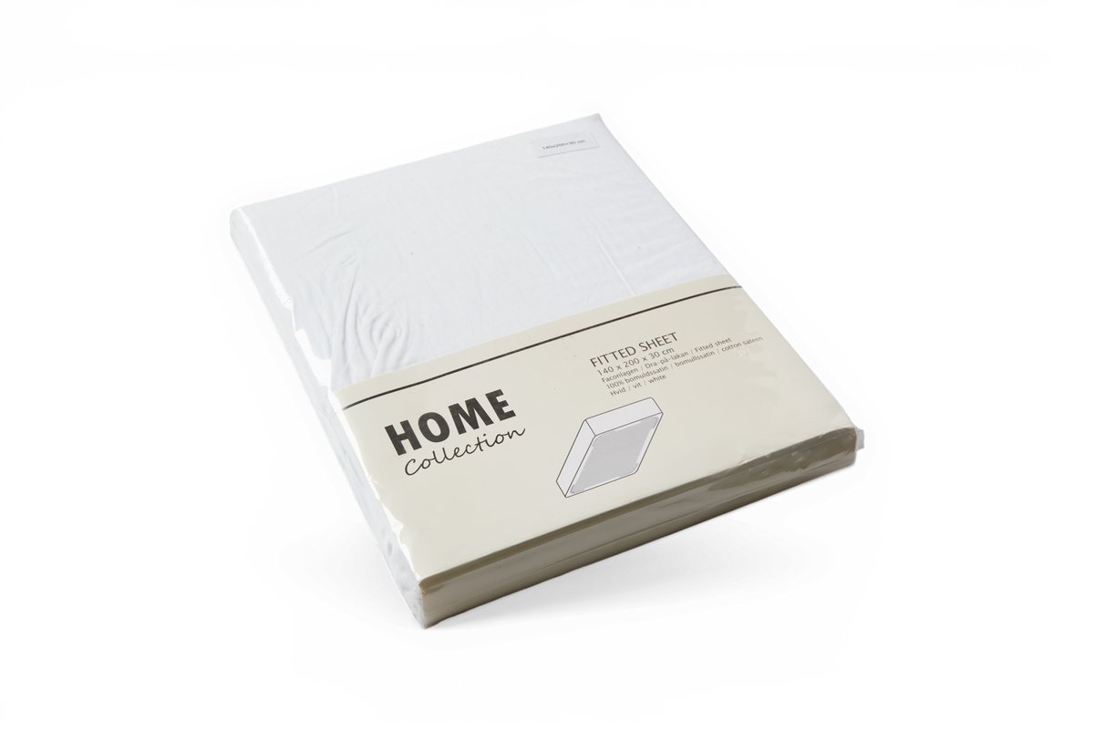 Pakket hvidt faconlagen fra HOME Collection, FITTED SHEET 140 x 200 + 30 cm.