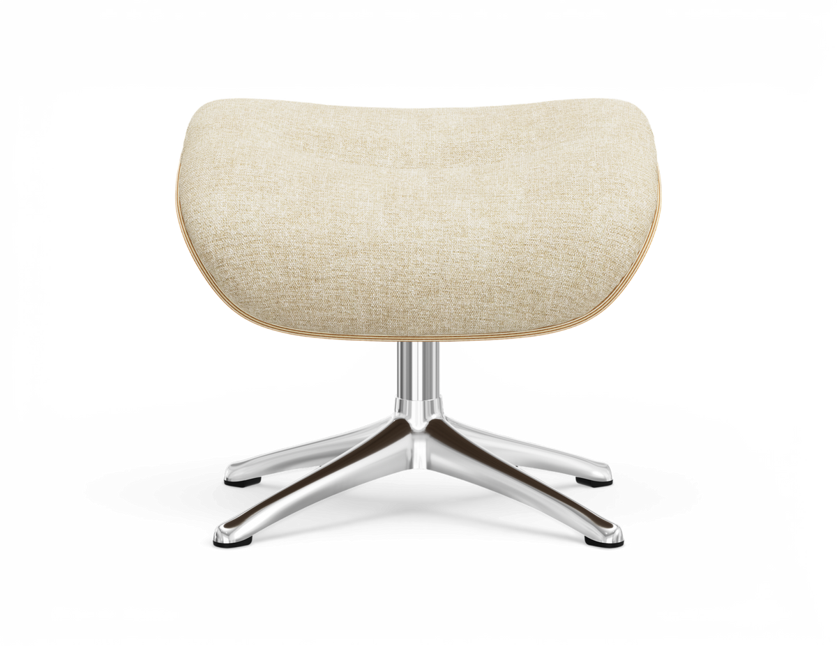 Beige polstret fodskammel med firestjernet kromfod på hvid baggrund.