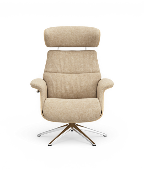 Beige drejestol med nakkestøtte og krom stjernefod, set forfra.