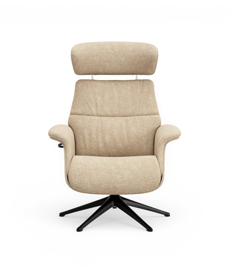 Beige drejestol med høj nakkestøtte og sort krydsfod, set lige forfra.