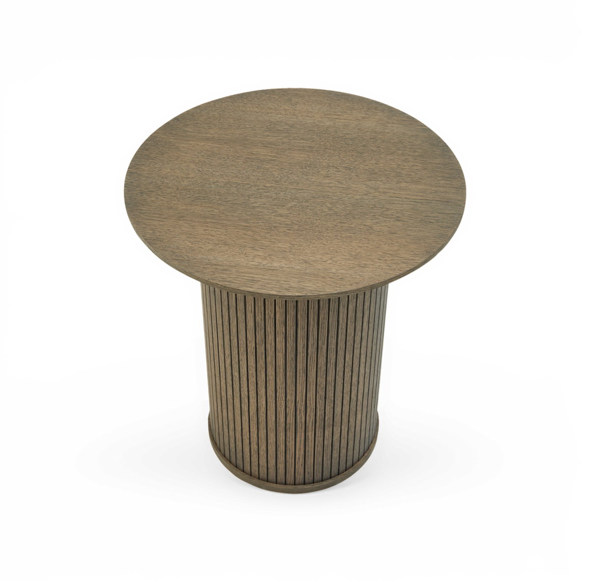 Rundt sidebord i træ med riflede cylindrisk sokkel, frilagt på transparent baggrund.