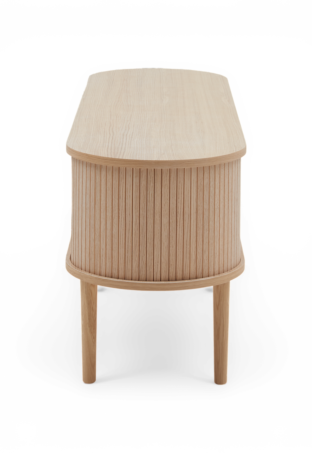Ovalt sidebord i lys eg med rillet tambourside og koniske ben.