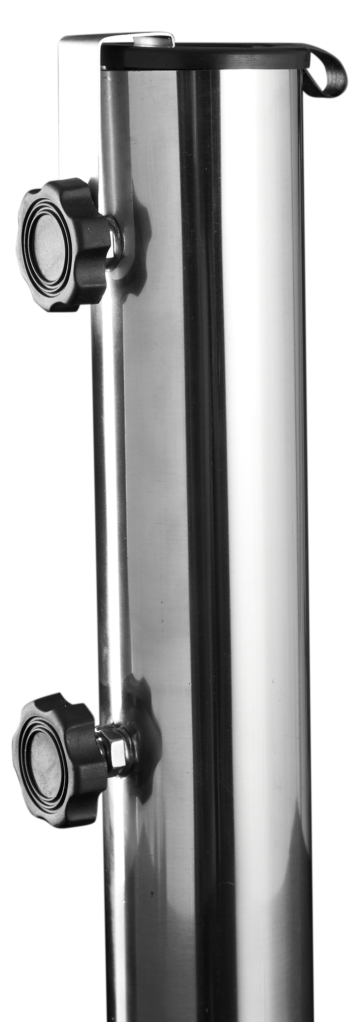 Nærbillede af cylindrisk beholder i rustfrit stål med to sorte drejeknapper på siden og sort top, frilagt mod hvid baggrund.