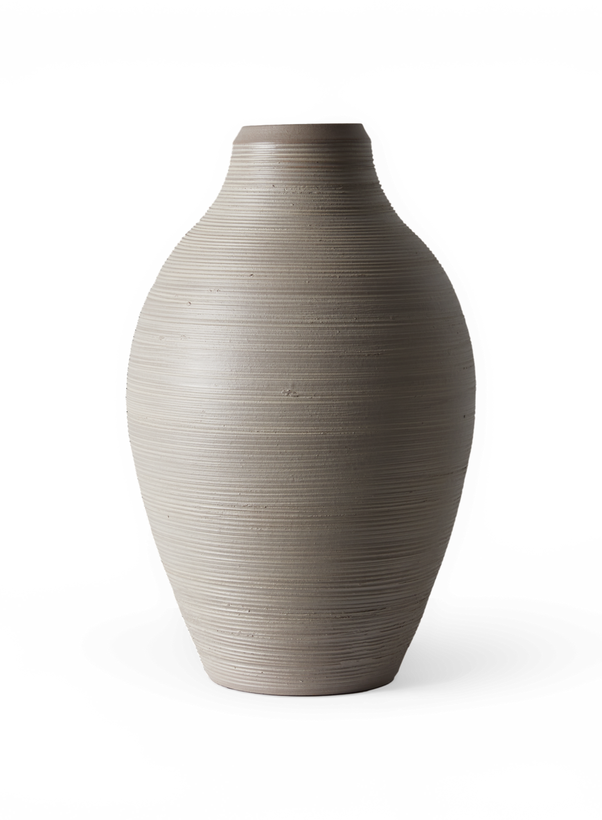 Riflet beige keramikvase med afrundet silhuet.