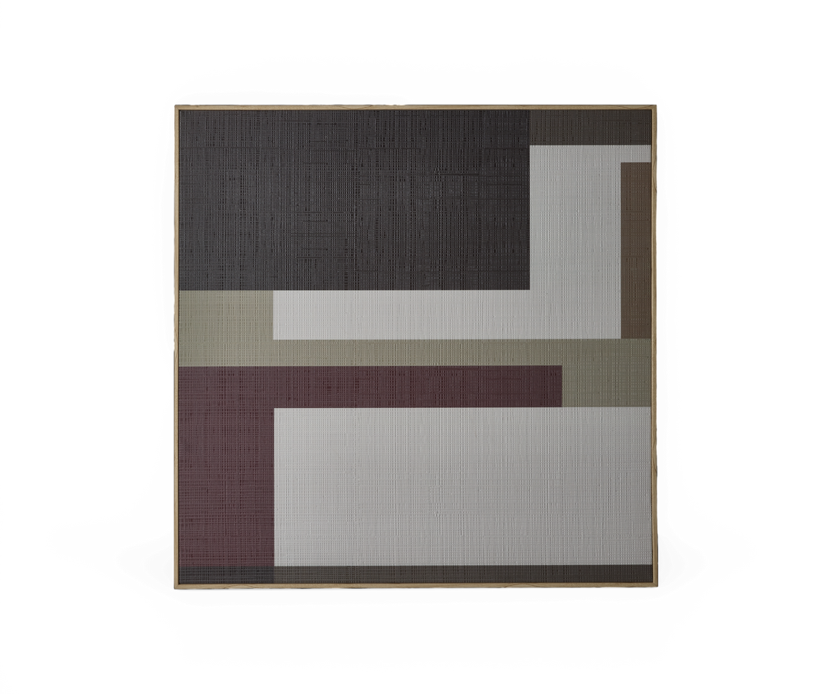 Rektangulært tæppe med grafisk mønster i grå, beige, sort og vinrød.