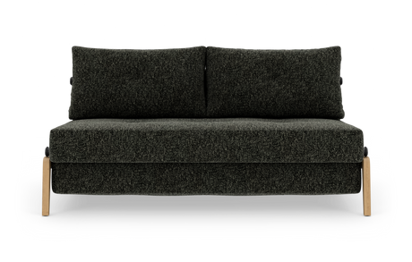 Mørkegrå 2-personers sofa med træben, set forfra mod hvid baggrund.