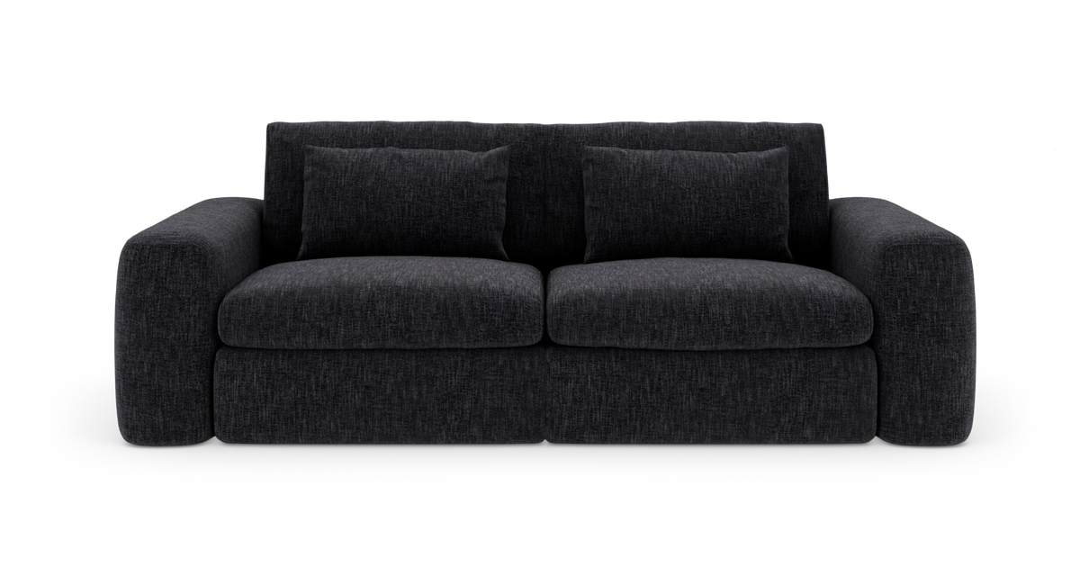 Mørkegrå 2-personers sofa med brede armlæn og to ryghynder, frilagt på hvid baggrund.