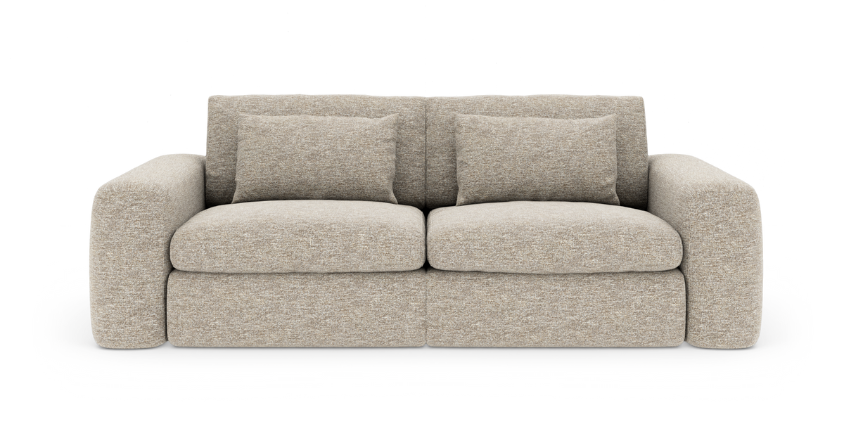 Beige 2-personers sofa med afrundede armlæn og fire løse puder, produktbillede forfra.
