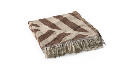 Sammenfoldet beige plaid med brune, organiske striber og lange frynser.