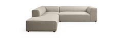 Beige L-formet modulsofa med venstrevendt chaiselong, afrundede hjørner og lav profil på sort baggrund.
