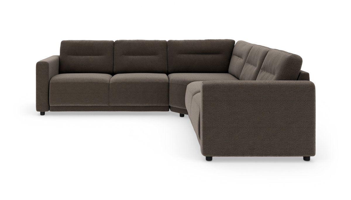 Mørkebrun modul-hjørnesofa, femsædet, i stof med lave sorte ben.