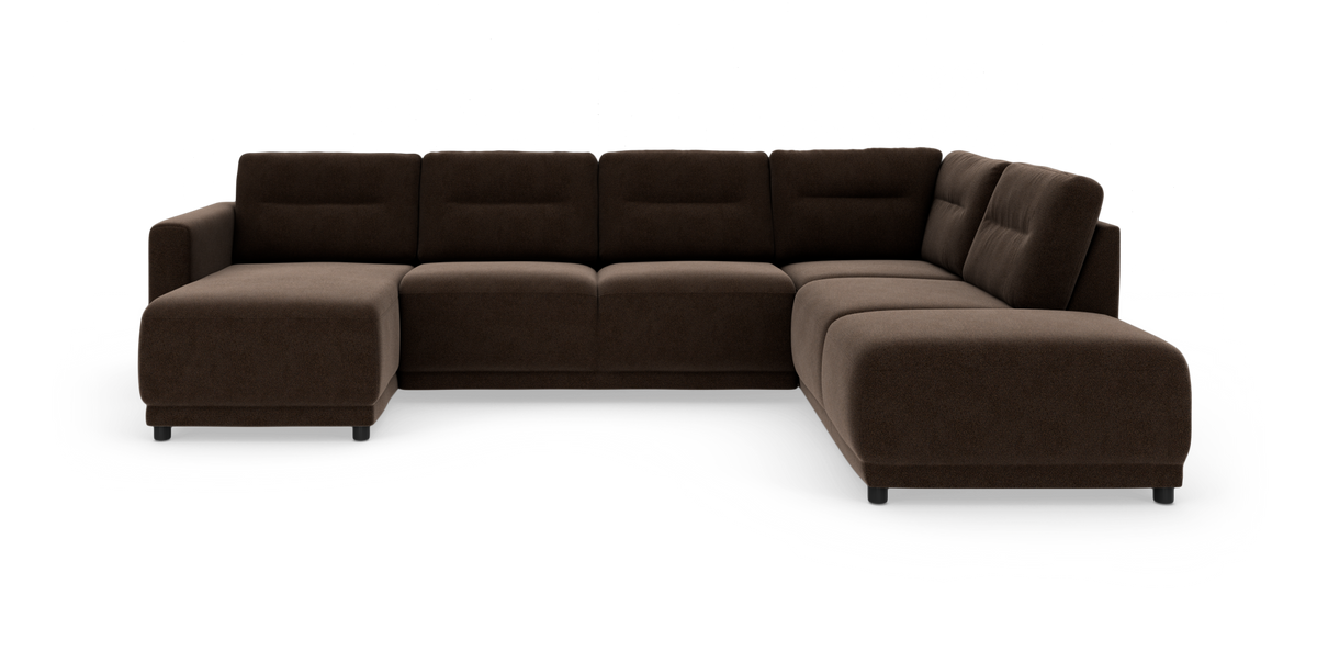 Modulær U-sofa i mørkebrun stofpolstring med chaiselong til venstre og bløde, afrundede hjørner, vist på hvid baggrund.