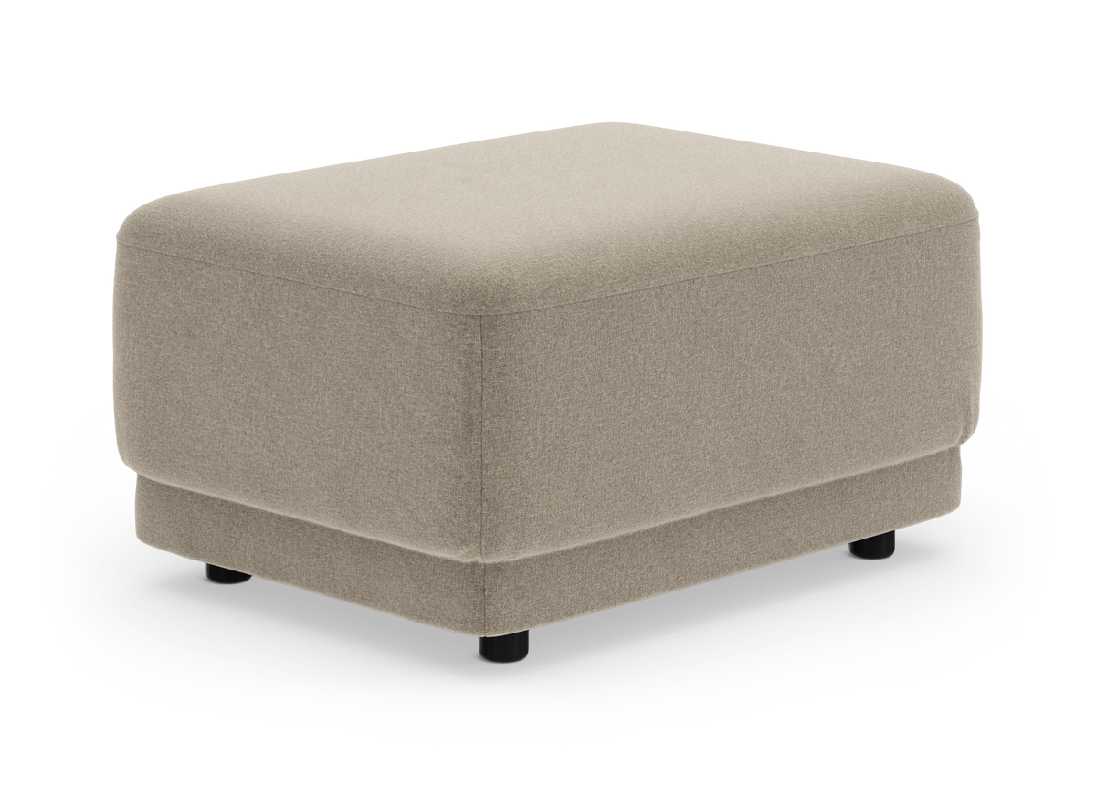 Beige stofbetrukket fodskammel/ottoman med runde ben.