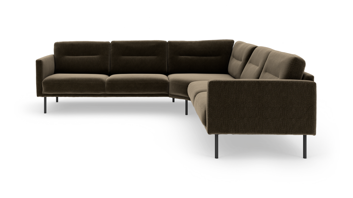 Modulsofa i mørkebrun tekstil, L‑formet med metalben, frilagt på hvid baggrund.