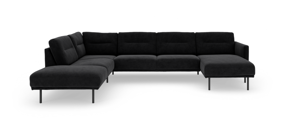 Stor modulær hjørnesofa i mørkegråt stof med højre chaiselong og slanke metalben.